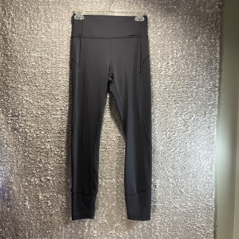 Lululemon In‎ Movement 26" Inseam Grey Size 6 No Pockets Sporty Preppy Training